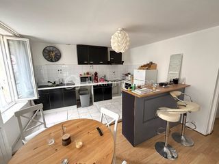  Immeuble � vendre 6 pi�ces 198 m�