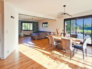  Maison � vendre 10 pi�ces 301 m�