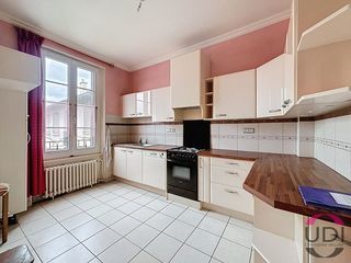  Maison � vendre 8 pi�ces 198 m�