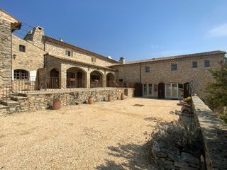  Propri�t�/ch�teau � vendre 15 + pi�ces 552 m�