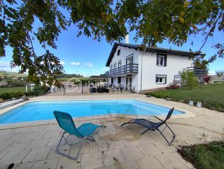  Maison � vendre 9 pi�ces 196 m�