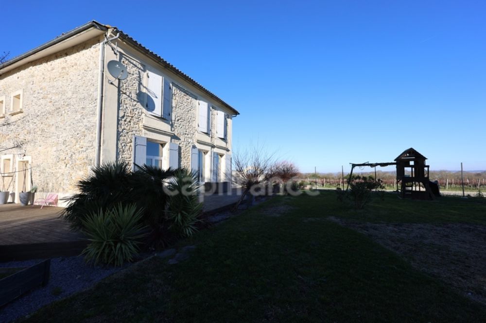 � vendre  Propri�t�/ch�teau Saint-Yzans-de-M�doc (33340)