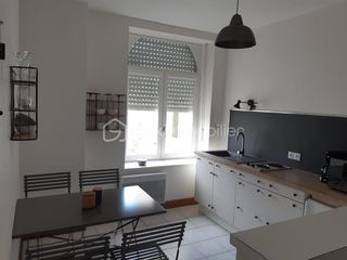  Immeuble � vendre 10 pi�ces 1015 m�