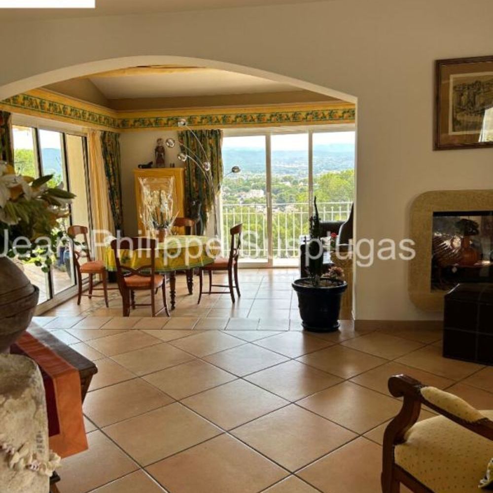 � vendre  Maison Saint-Cyr-sur-Mer (83270)