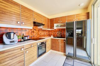  Propri�t�/ch�teau � vendre 7 pi�ces 257 m�