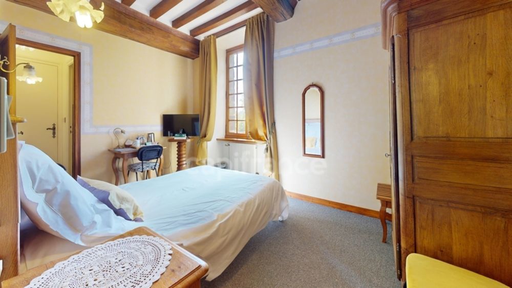 � vendre  Propri�t�/ch�teau Sainte-C�cile (50800)