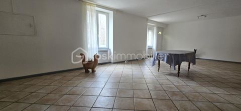   ? Ciri�res � Maison de bourg 111 m� avec cour Maison - 4 pi�ce(s) - 111 m�
