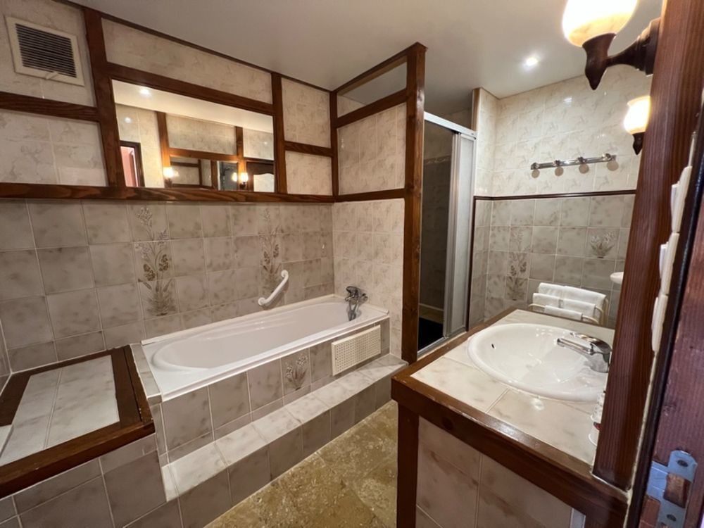 � vendre  Propri�t�/ch�teau Beaune (21200)