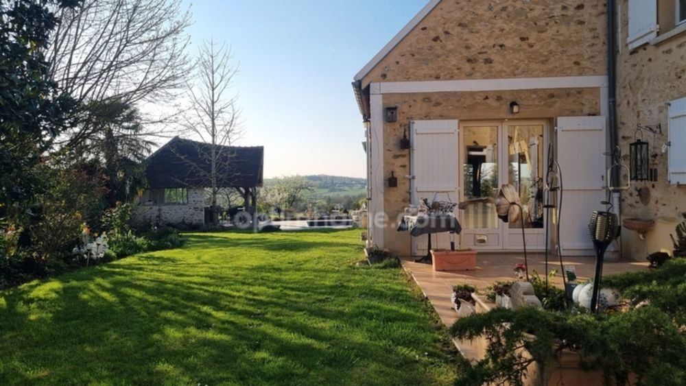 � vendre  Propri�t�/ch�teau Saint-Sim�on (77169)