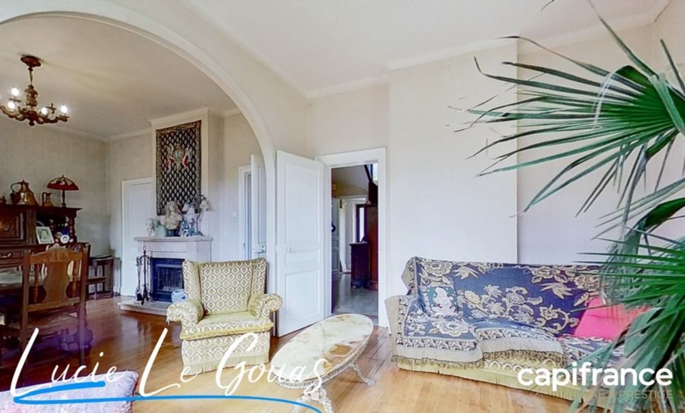 � vendre  Propri�t�/ch�teau Saulnes (54650)