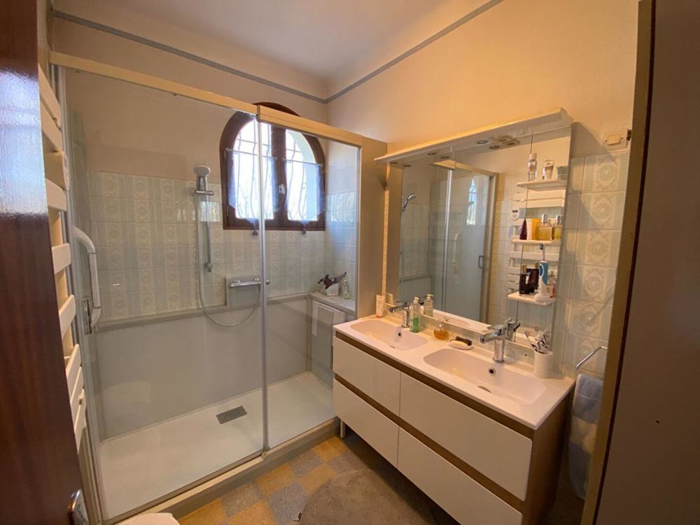 � vendre  Maison Grans (13450)