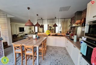  Maison � vendre 7 pi�ces 304 m�