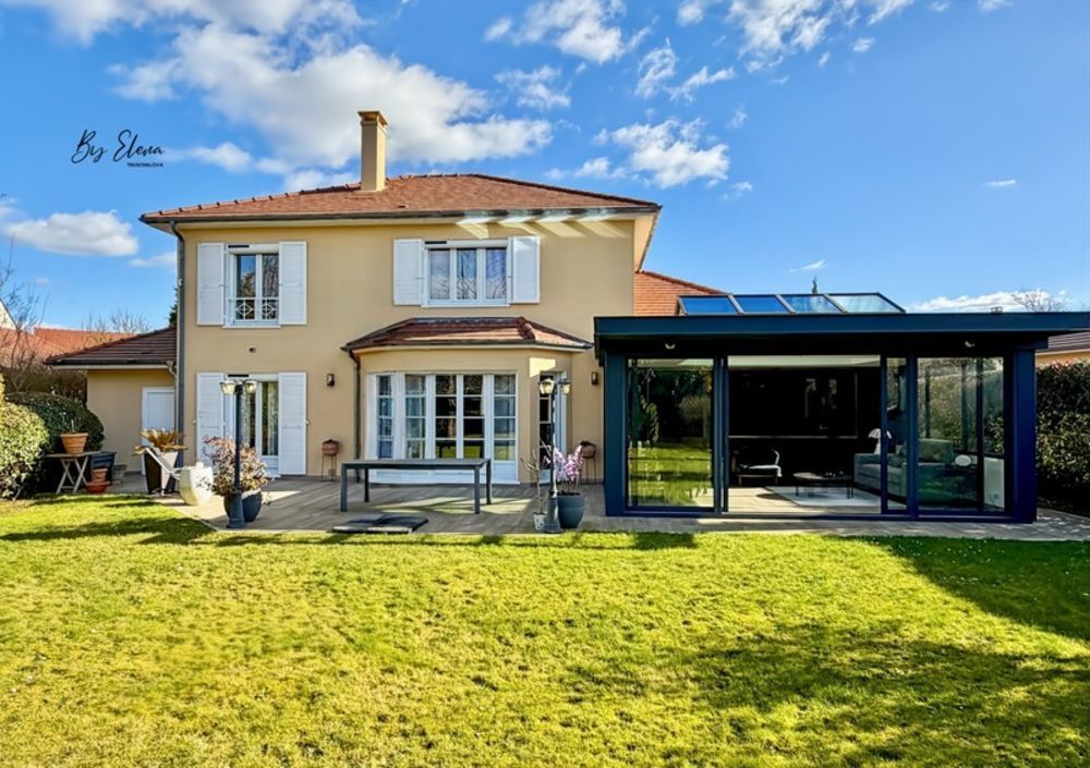 � vendre  Villa Bussy-Saint-Georges (77600)