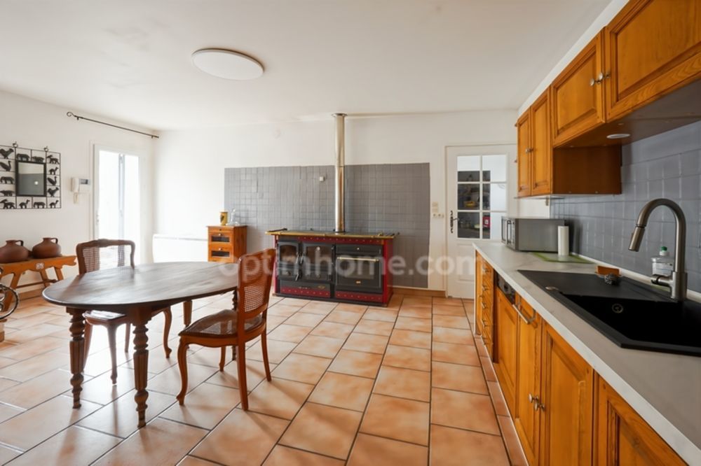 � vendre  Maison Orange (84100)