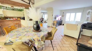  Villa � vendre 4 pi�ces 191 m�