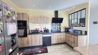  Maison � vendre 8 pi�ces 205 m�