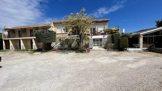  Villa � vendre 15 + pi�ces 600 m�