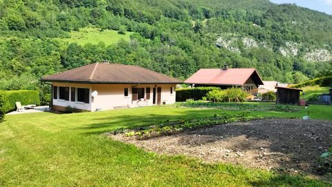   Habitation ou pied � terre � Chezery Forens 5 pi�ce(s) 115 m2 Maison - 5 pi�ce(s) - 115 m�