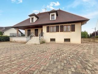  Maison � vendre 7 pi�ces 234 m�