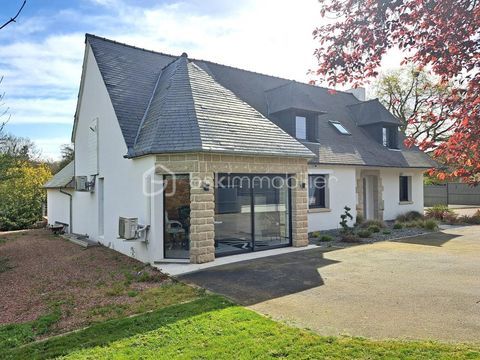   Belle demeure familiale d'exception avec piscine int�rieure chauff�e Propri�t�/ch�teau - 9 pi�ce(s) - 249 m�