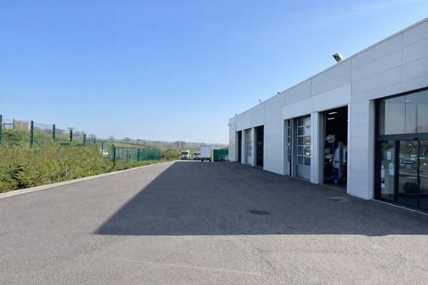 Local/bureau &agrave; vendre SAINT GERMAIN LAVAL (42) 1300000 42260 Saint germain laval