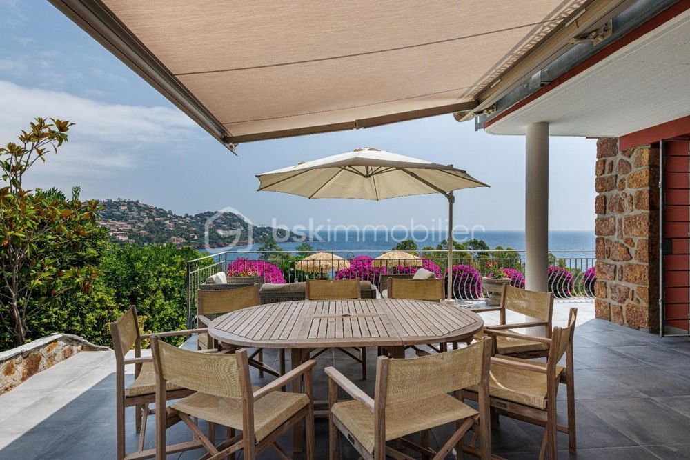� vendre  Villa Agay (83530)