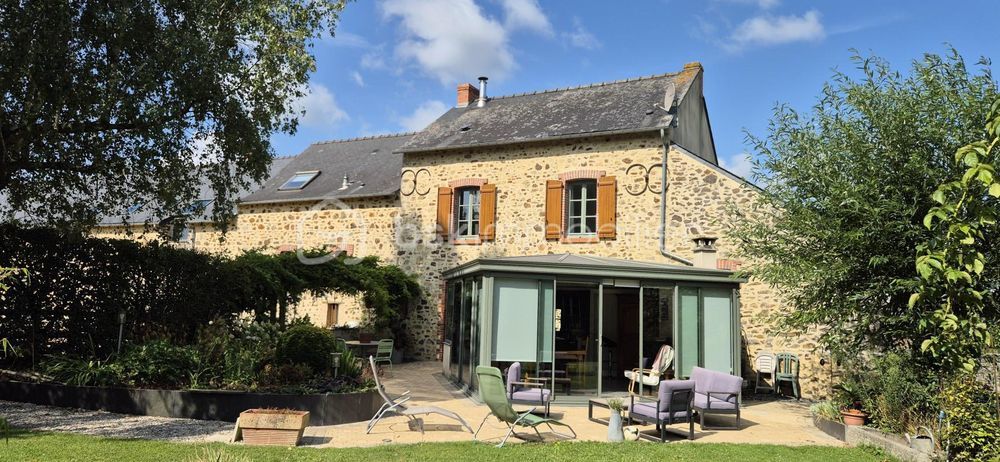 � vendre  Propri�t�/ch�teau Saint-Germain-le-Fouilloux (53240)