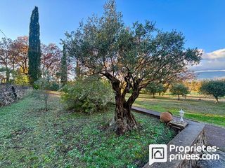  Maison � vendre 7 pi�ces 230 m�