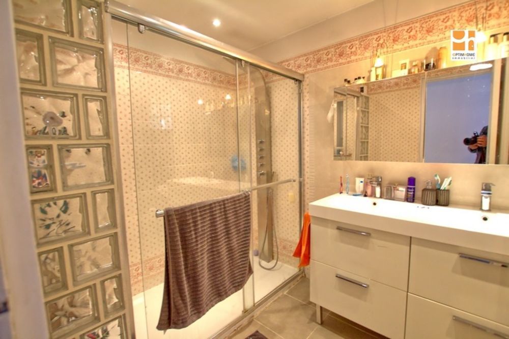 � vendre  Villa Cagnes-sur-Mer (06800)