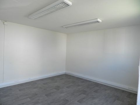 Dpt Savoie (73), &agrave; louer CHAMBERY local 32 m&sup2; 625 73000 Chambery