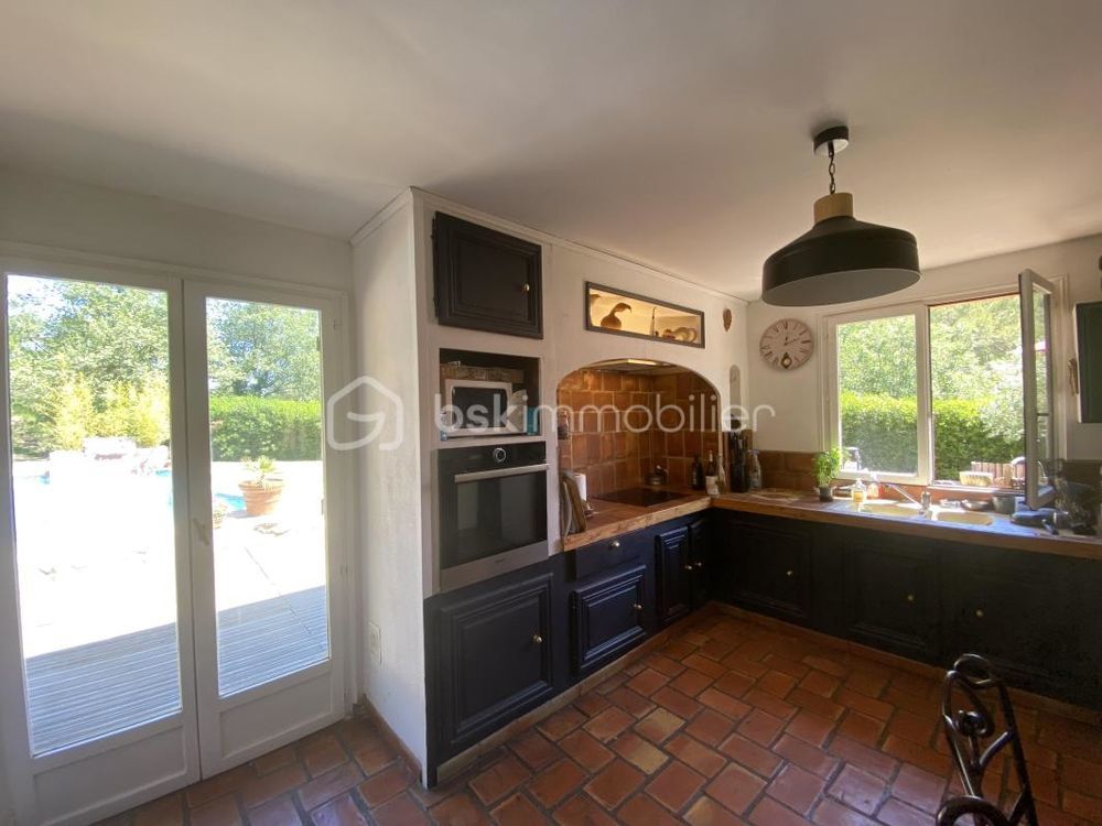 � vendre  Villa La Roque-d'Anth�ron (13640)