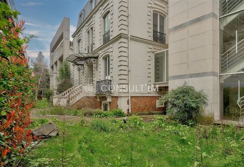 En bord de Seine, bien exceptionnel &agrave; VENDRE de 3258 m&sup2; avec terrasses et jardin 20000000 92210 Saint cloud