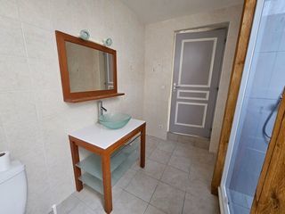  Appartement � louer 2 pi�ces 75 m�