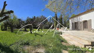  Propri�t�/ch�teau � vendre 8 pi�ces 300 m�