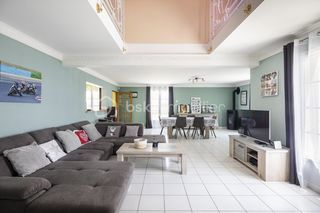  Propri�t�/ch�teau � vendre 13 pi�ces 324 m�