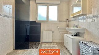  Maison � vendre 9 pi�ces 225 m�