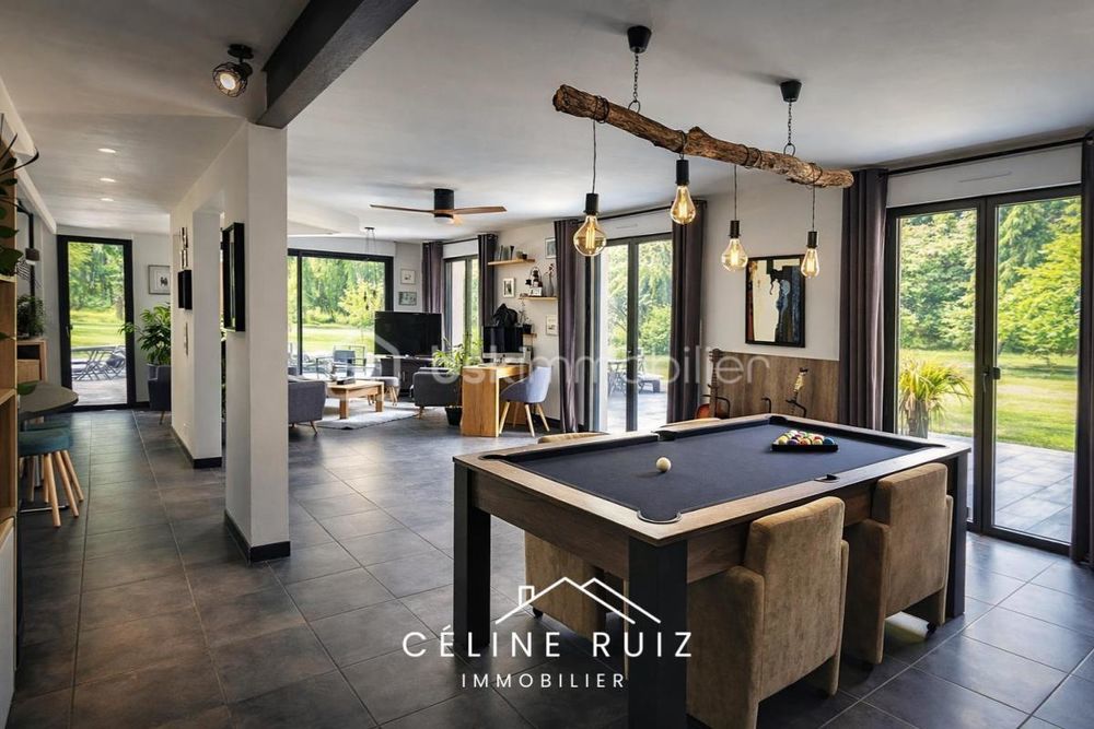 � vendre  Propri�t�/ch�teau Beaucouz� (49070)