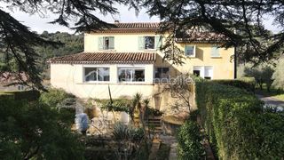  Propri�t�/ch�teau � vendre 8 pi�ces 255 m�