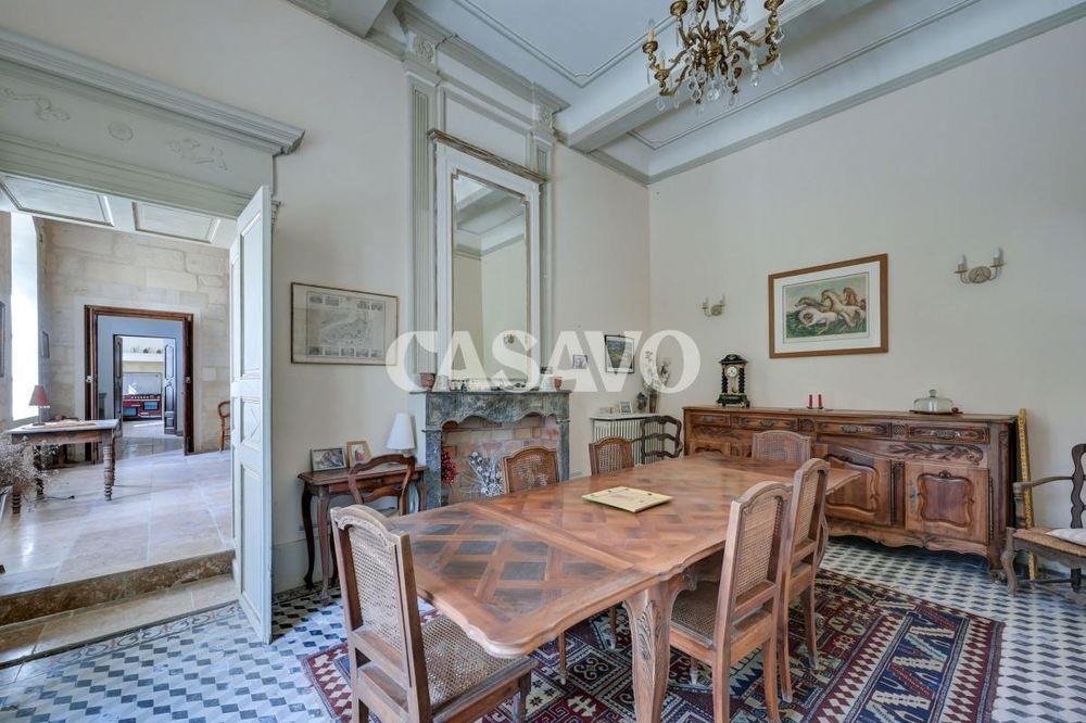 � vendre  Propri�t�/ch�teau Arles (13200)