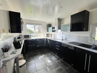  Propri�t�/ch�teau � vendre 8 pi�ces 220 m�