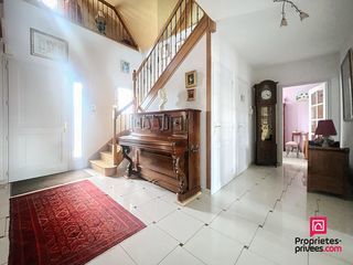  Maison � vendre 7 pi�ces 230 m�