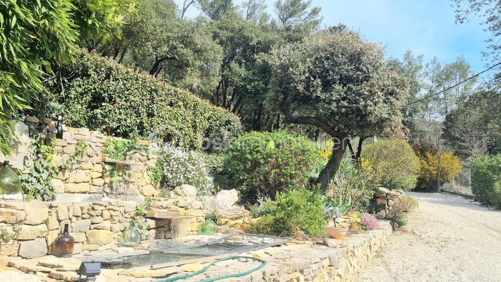 � vendre  Propri�t�/ch�teau Signes (83870)