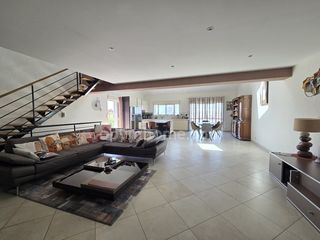  Maison � vendre 6 pi�ces 229 m�