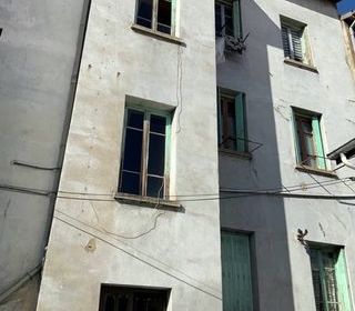  Immeuble � vendre 15 + pi�ces 400 m�