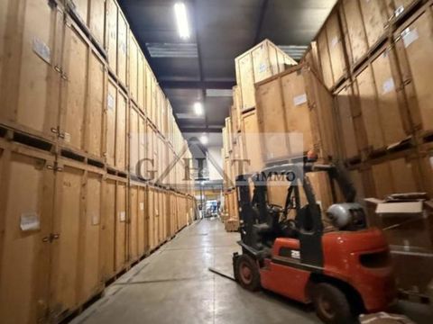 A LOUER UN ENTREPOT DE 360 M2 AVEC (8M HSP) A VILLEBON-SUR-YVETTE 3000 91140 Villebon sur yvette