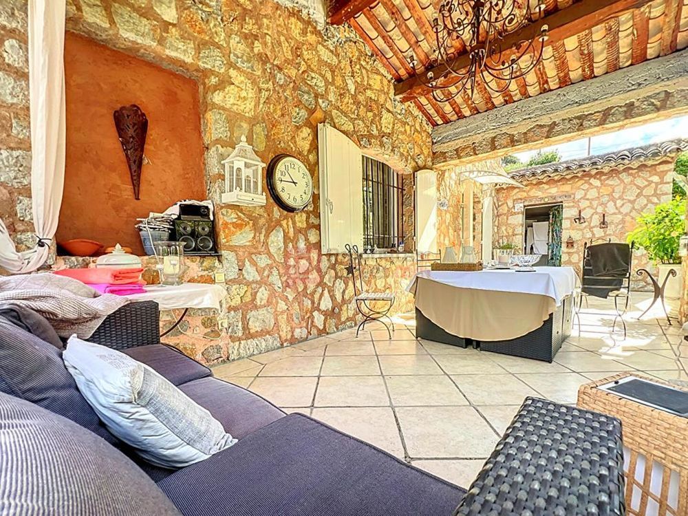 � vendre  Villa Auribeau-sur-Siagne (06810)