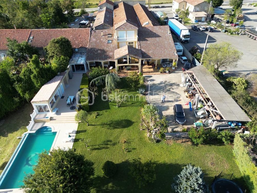 � vendre  Villa Villeneuve-de-Berg (07170)