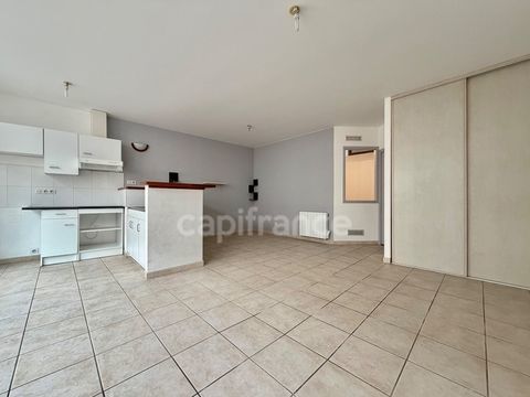   APPARTEMENT T2 DE 48 M2 AU REZ-DE-CHAUSSEE, 1 CHAMBRE, PROCHE �COLES ET COLL�GES, FIBRE OPTIQUE, CAVE VOUT�E Appartement - 2 pi�ce(s) - 48 m�