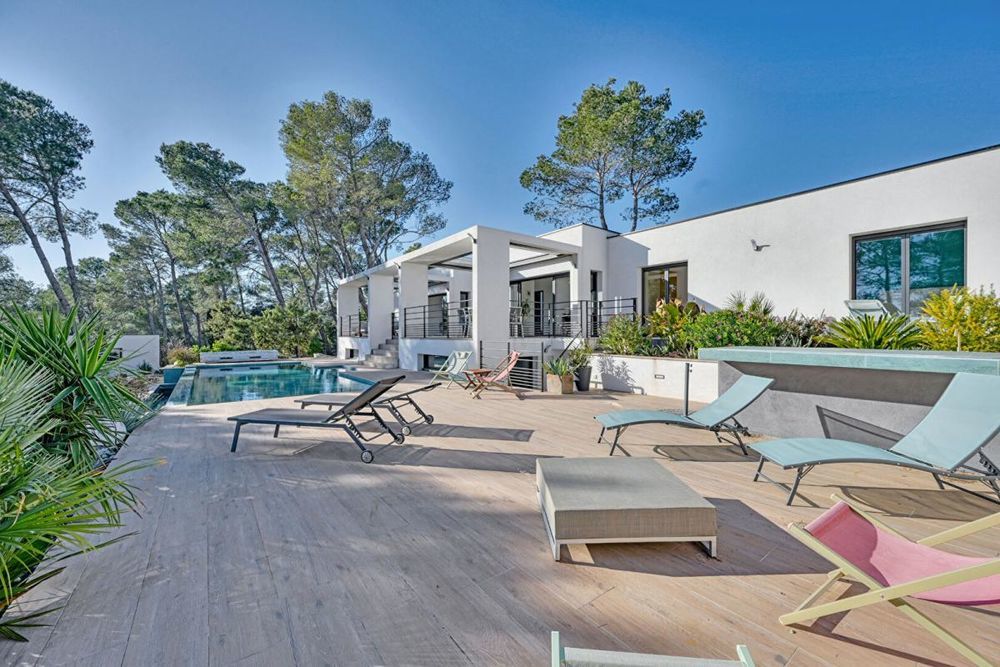 � vendre  Propri�t�/ch�teau N�mes (30000)