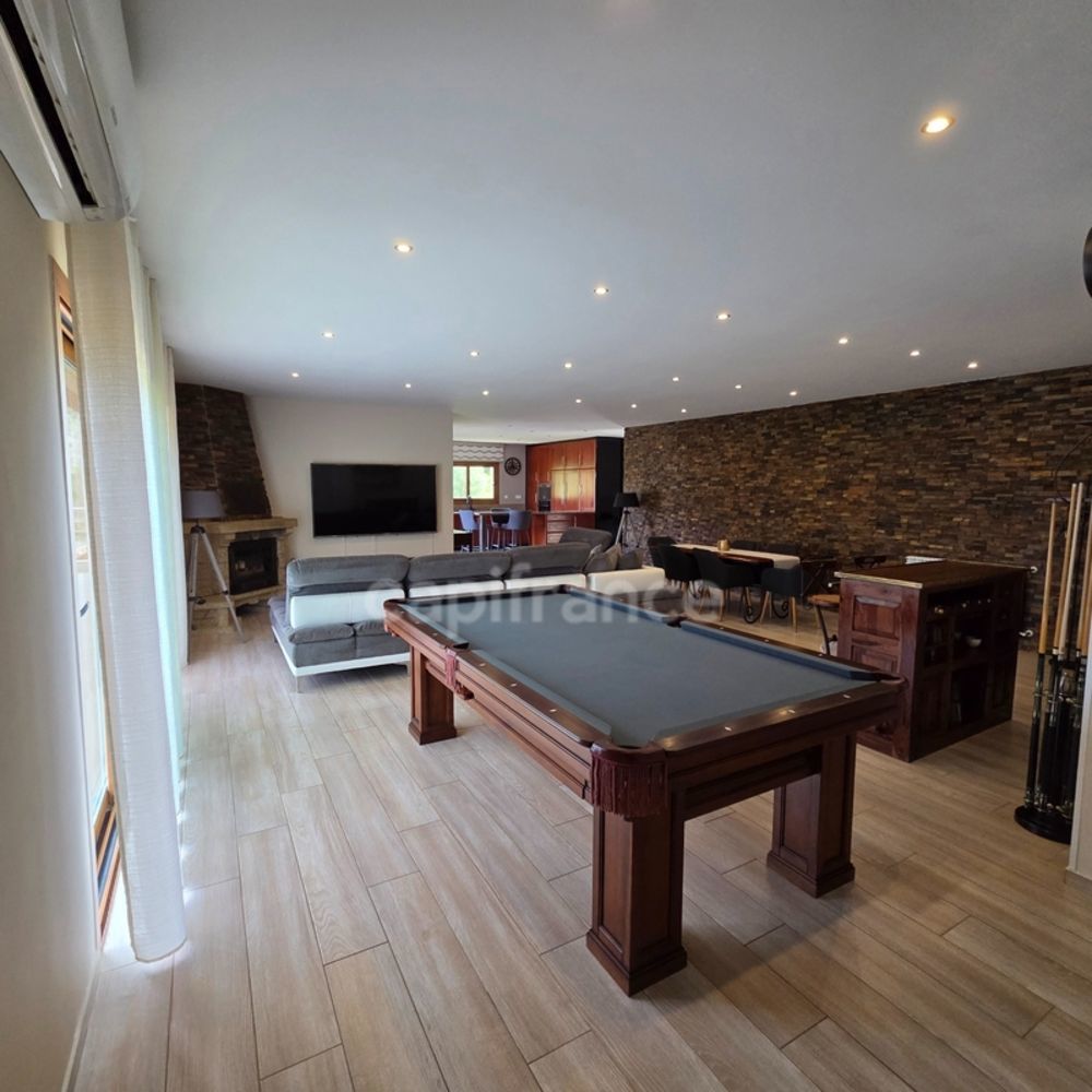 � vendre  Villa Bastelicaccia (20129)